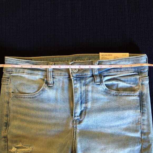 NWT American Eagle Jegging Distressed Jeans Sz 4 (27w) regular low rise stretch - Picture 8 of 9